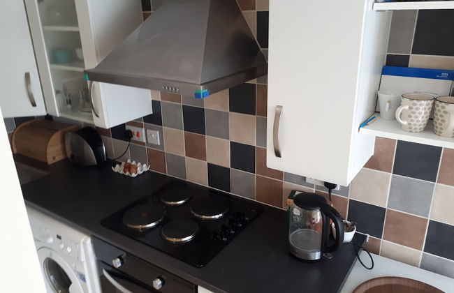 1 Bed Flat - Sleeps 2 - Pets - Garden - Parking - Foto 6