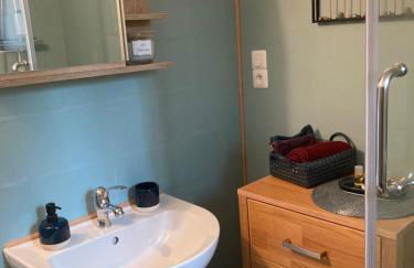 Chez Stella 1 pièce canapé lit deux personnes, Cuisine, SDB séparée - Foto 9