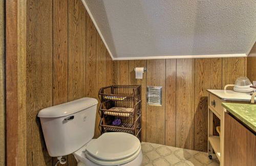 Walk to Green Lake and Beach Cozy Cabin with Deck - Foto 18