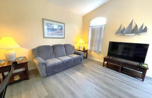 Spacious Villa South Facing Pool 20 min to Disney - Foto 5