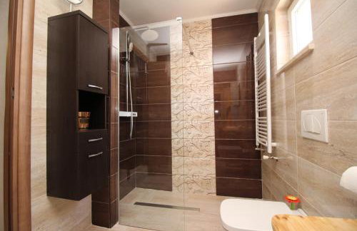 Villa Hrustika - heated pool, jacuzzi & sauna - Foto 28