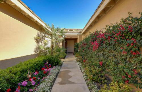 Golf Resort Getaway with Pool Access in Palm Desert - Foto 28