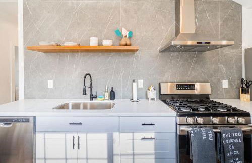 Stylish 2-Bedroom walking distance to Downtown - Foto 8