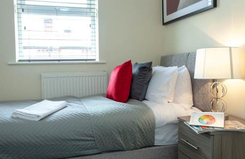 4 bed home, driveway parking ideally located in Latchford, Warrington - Executive St Marys House - Foto 32