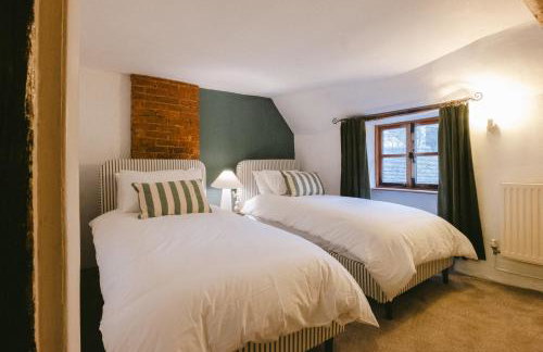 Family-Friendly Cotswolds Cottage with Log Burner, Garden, Sleeps 6 - Foto 33