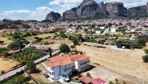 Meteora's Secret Garden House 2 - Photo 5