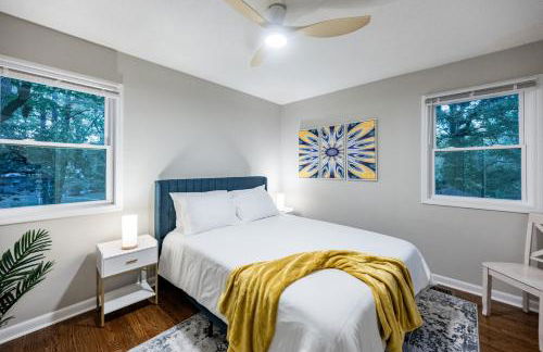 Hot Tub Fire Pit 4BR Oasis - Foto 9