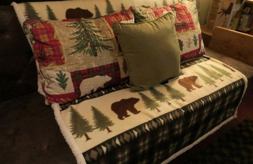 Modern Tiny House with Ski Access in Bennington, New Hamsphire - Foto 28