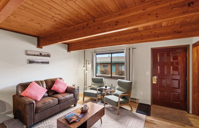 Owl's Nest - Photo 29