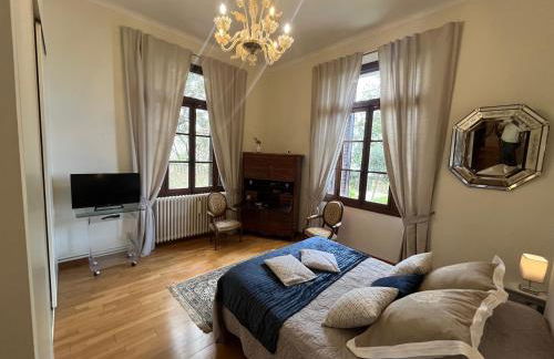 RDC maison de maitre pour 6 personnes avec piscine et jacuzzi - Photo 48