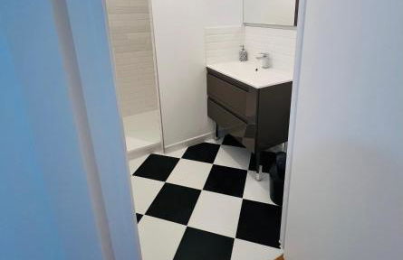 Appartement standing avec jardin, 4 personnes, stratégiquement situé - Foto 14