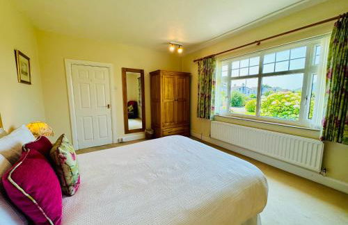 TIRNANT- 3 Bed - GROUND FLOOR ROOMS -DOG FRIENDLY - Photo 18