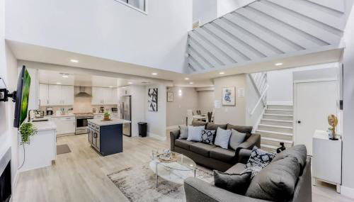 Luxury Family Home w AC and Patio near Meta and Stanford - Foto 2