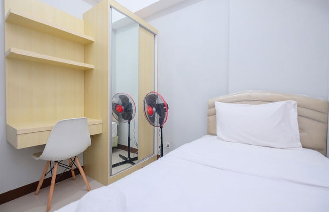 Comfort And Modern 2Br At Royal Heights Apartment - Foto 8