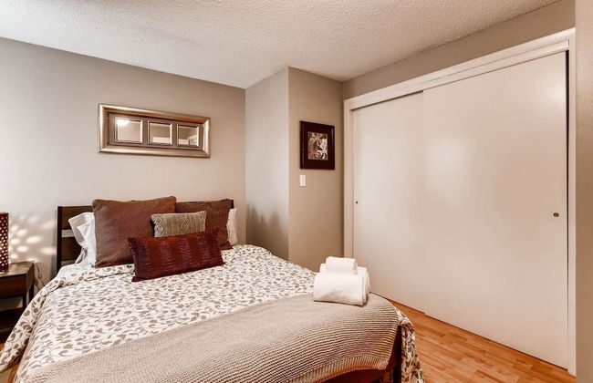 The Dream-like Garden Oasis in Sloan's Lake - Photo 4