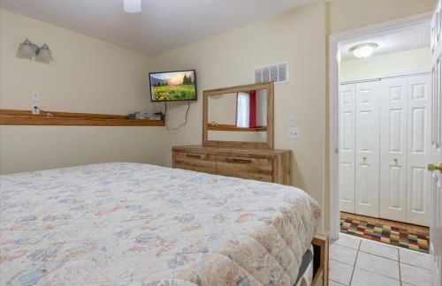 Lakefront Escape, Sunrise Views, Boat Slip & Community Dock Access - Foto 21