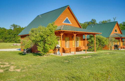 Lakefront Columbia Cabin with Porch and Shared Dock - Foto 20