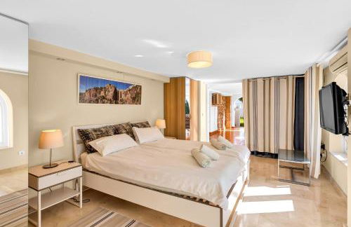 Most Luxurious Villa on the Costa del Sol - Photo 43