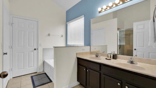 Gorgeous Family Home w Pool, pool Spa, BBQ, Game Room - Foto 4