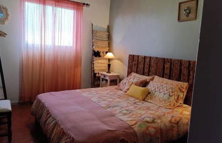 Ben House, private parking - Photo 11