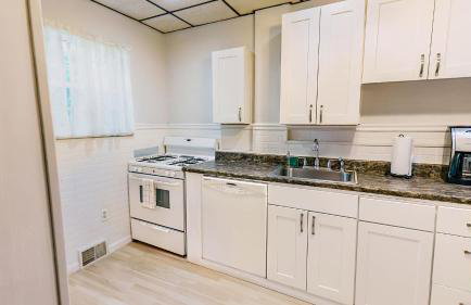 Massive 4 Bed House-Short Walk to Amazing View - Foto 7