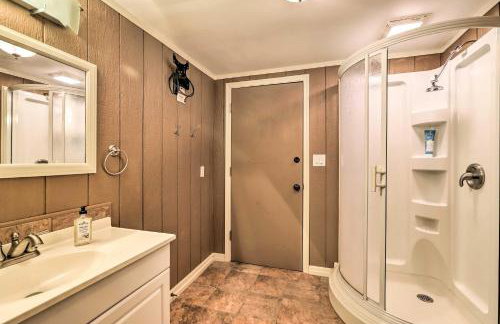 Eatonton Getaway on Lake Sinclair with Dock! - Foto 24