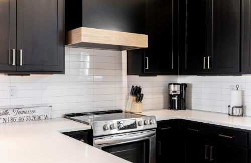 Diamond Retreat Townhome with Garage 3 mi to Downtown - Foto 11