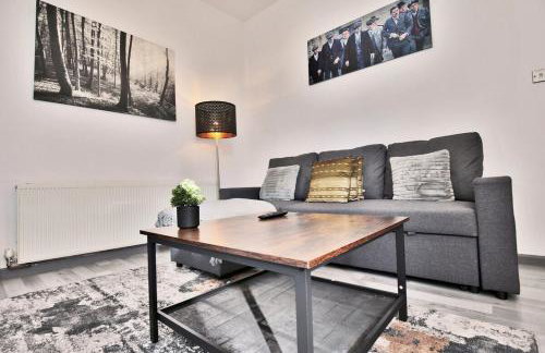 Freckleton House in Town Centre, near Blackpool, Sleeps 6, Free Parking - By NMB Property - Photo 31