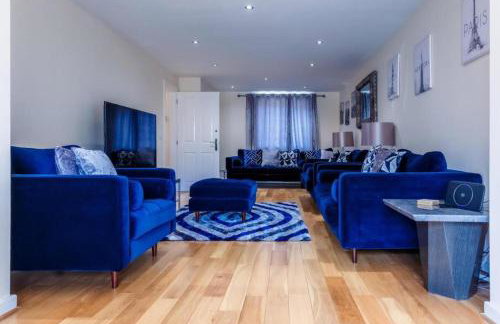 10 Guests - 5 Bedrooms - Free Parking - Lux House - Foto 1