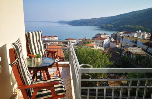 Sea View Apartment with 3 Bedrooms in Amfilochia - Foto 1
