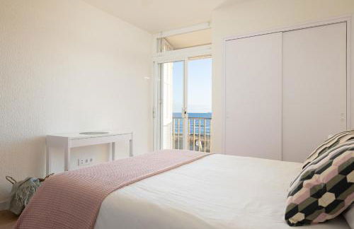LETS HOLIDAYS Beach front apartment in Gavà Mar, Pine Beach - Photo 21