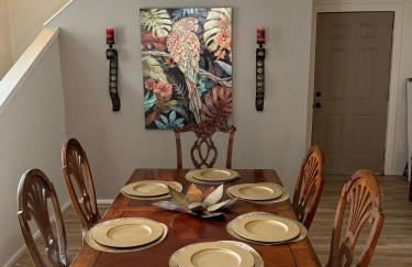 4-Bedroom Chateau in Southern Washington- Luxurious Retreat with Pond & Creek - Foto 52