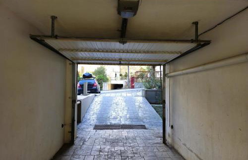 Pilea Comfy Home - Photo 35