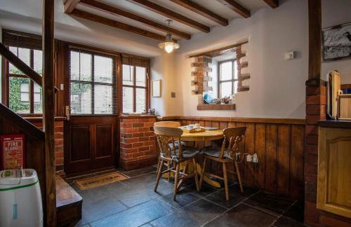 The Granary - Wild Swimming, Sauna, Peace & Quiet, Nr Bala - Photo 24