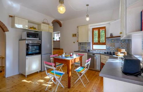 3 Bedroom Amazing Home In Montelabbate - Photo 28