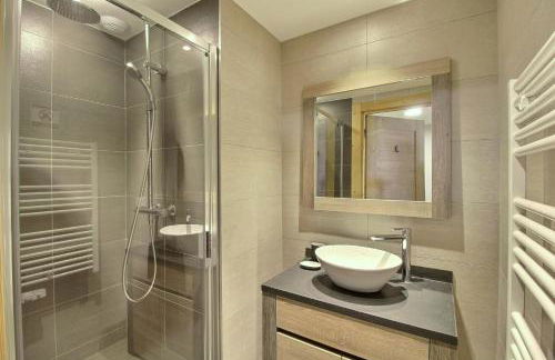 ARC 1600, LE RIDGE, Appartement 08 personnes Vue Montagne - ski aux pieds - Sauna, Hammam, Piscine - Foto 26