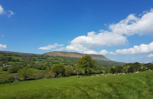 River Cottage@Cwm Mill - Riverside Family Holidays in the Black Mountains - Photo 12