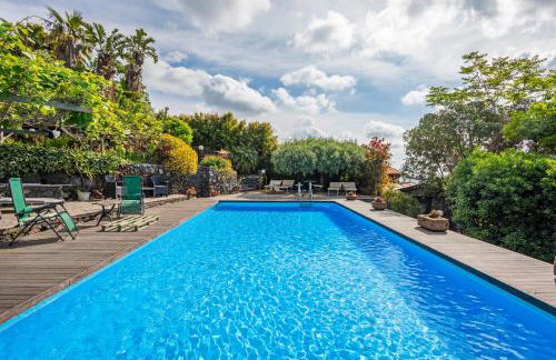 Queen Etna - Beautiful Pool - Photo 26