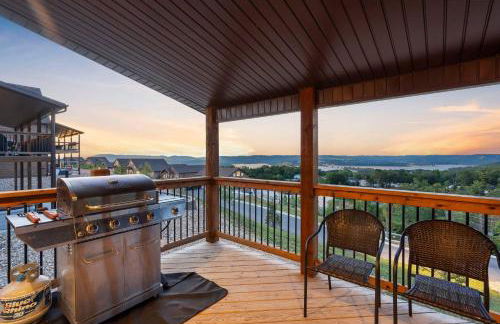 A Birds Eye Bridge View - 5 BDR with Private Hot Tub - Foto 12