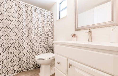 Park Shore Resort 2nd floor BLDG D 228 - Foto 19