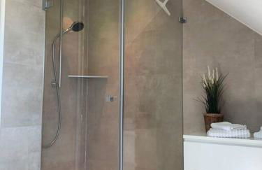 Neue luxuriöse Ferienwohnung in ruhiger Lage - Foto 2