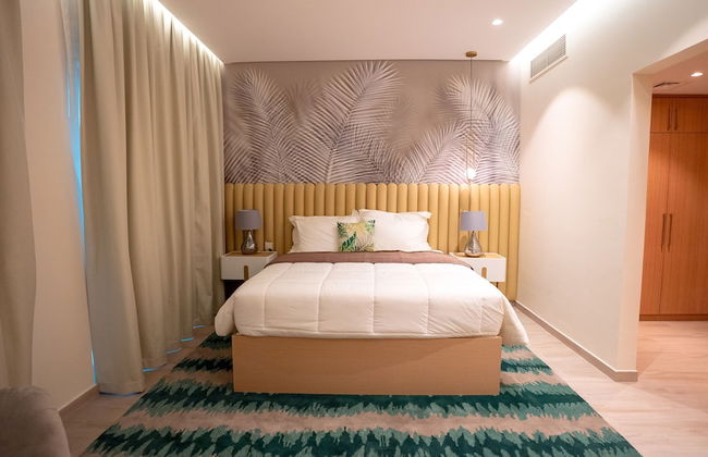 Eagle Hills - Photo 2