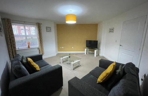 Fleetwood - 3 bedroom apartment, fab 4 contractors - Foto 11
