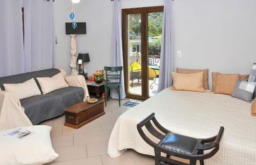 Athanasia's Apartments - Photo 4