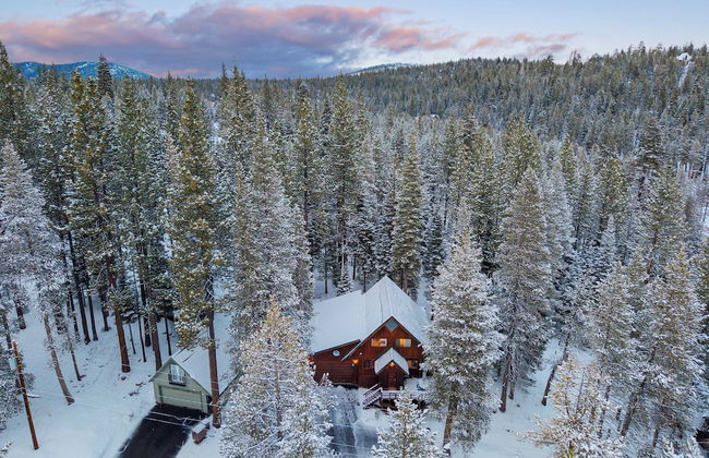 Private Deck, Fireplace, and Ski Access Near Northstar The Lazy Bear - Foto 30