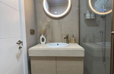 Zen Garden Apartment - Photo 13