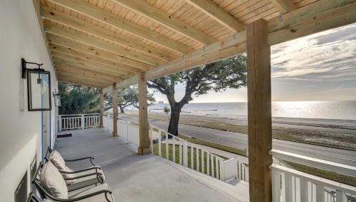 Front Row Beachfront Long Beach Getaway - Photo 3