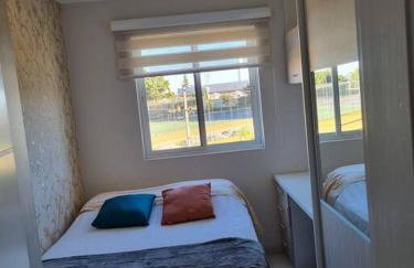 Apto amplo 5 pessoas 2 banheiros garagem - Foto 8