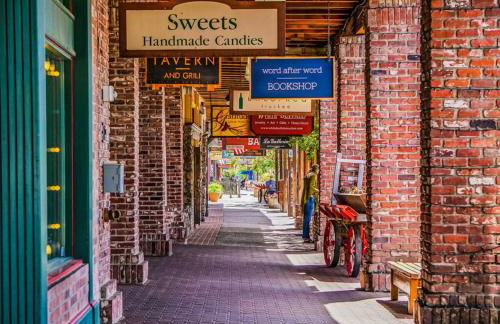 VIP Lakefront Condo Amazing Views Pool Pickleball Excellent Location Balcony BBQ - Foto 50