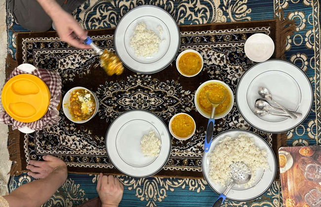 Clase de cocina y comida con una familia india - Foto 2